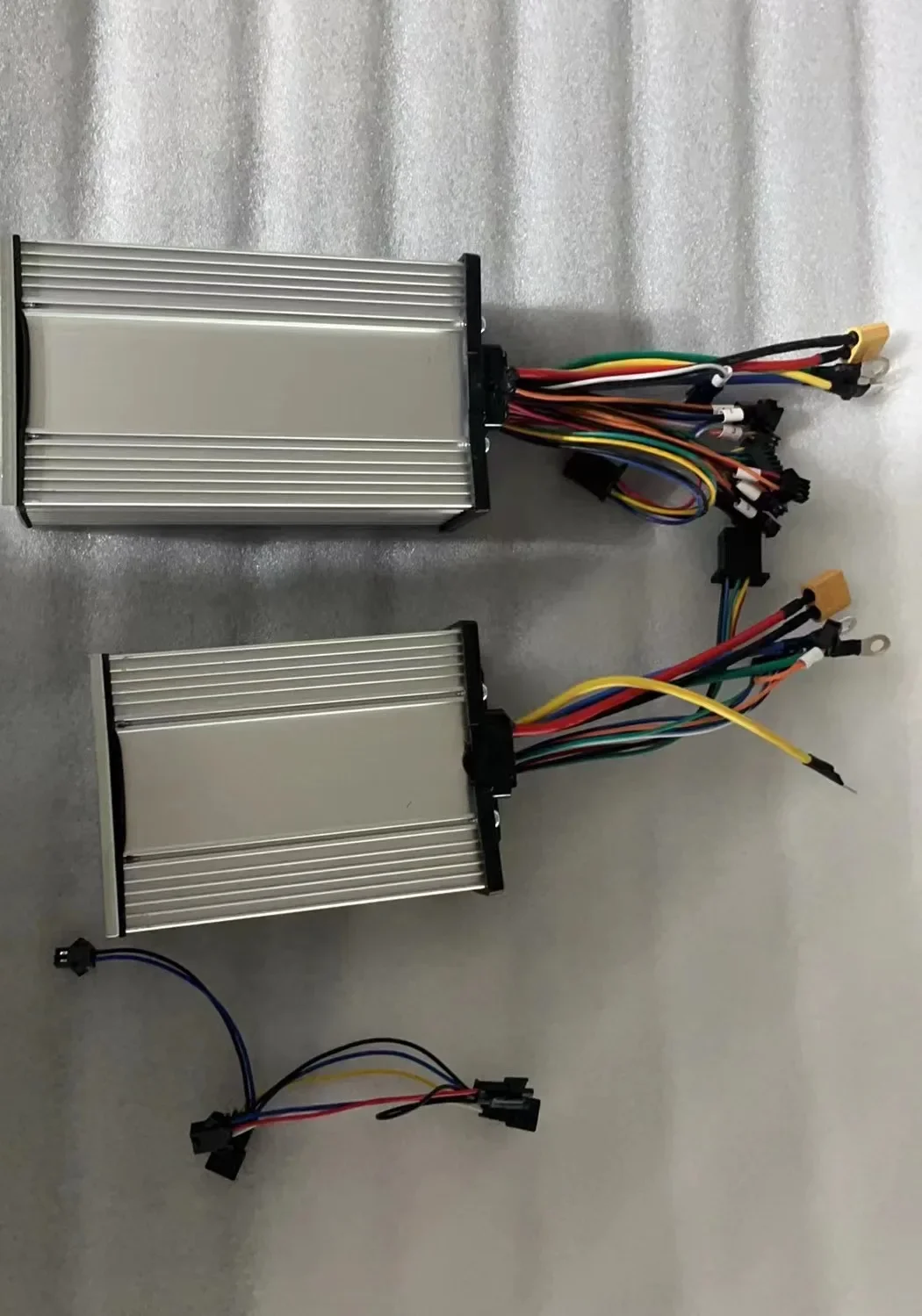 Arwibon 60V 5600W Q06 Pro 60V  - 60V 5600W Dual Motor Electric Scooter 评论和价格