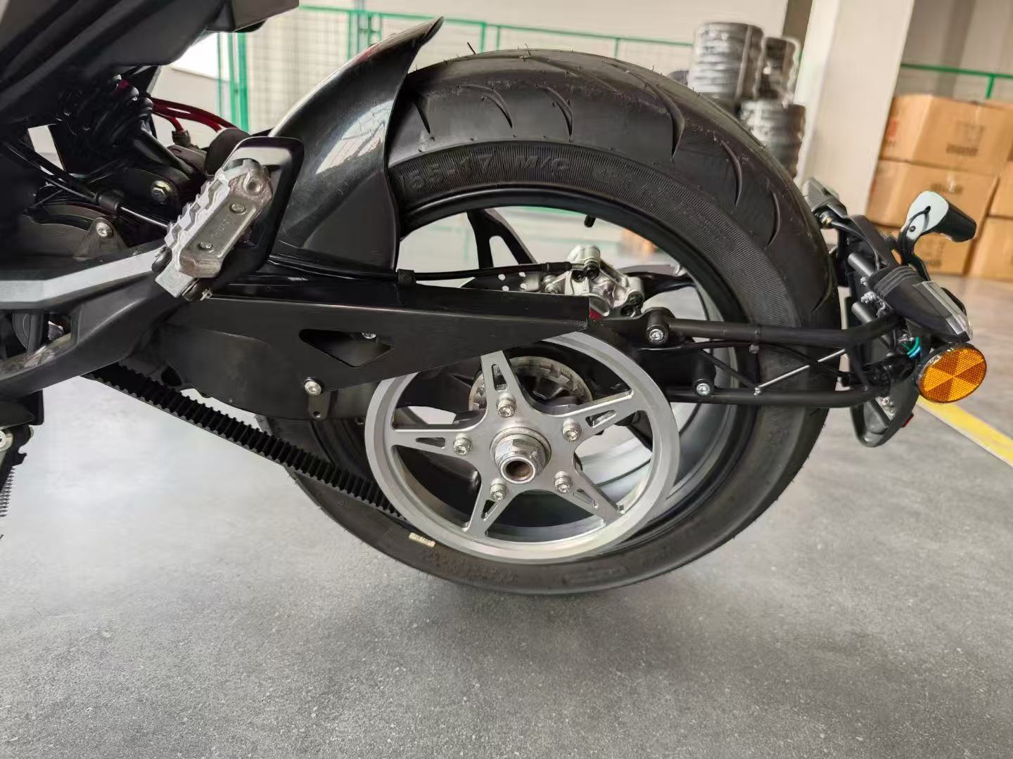 2024 Newest Fast Speed 72V Ele - 72V 5000W Electric Motorcycle 评论和价格